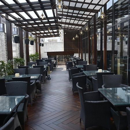 Inde Hotel Chattarpur New Delhi Extérieur photo