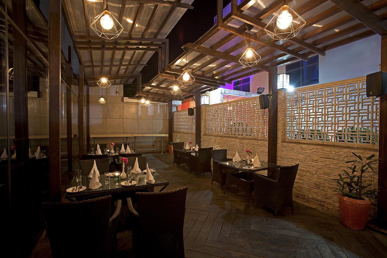 Inde Hotel Chattarpur New Delhi Extérieur photo