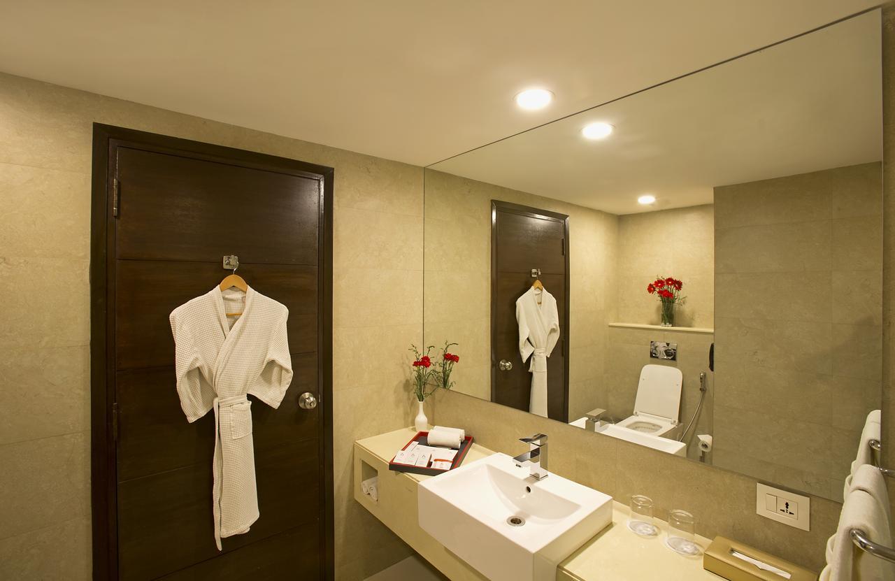 Inde Hotel Chattarpur New Delhi Extérieur photo