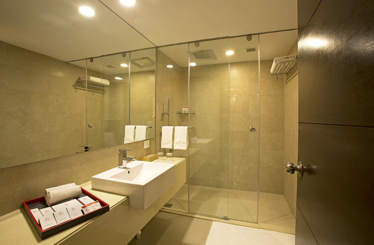 Inde Hotel Chattarpur New Delhi Extérieur photo